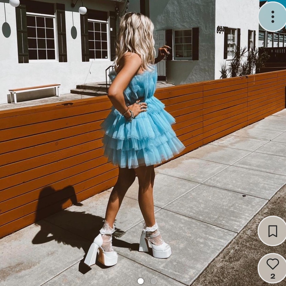 Blue dress